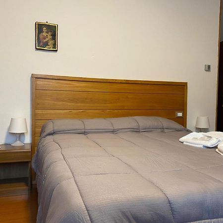 Monno Albergo Quai מראה חיצוני תמונה